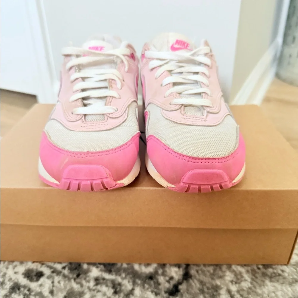 Nike Kids Sneakers - Pink and White - Picture 3 of 4